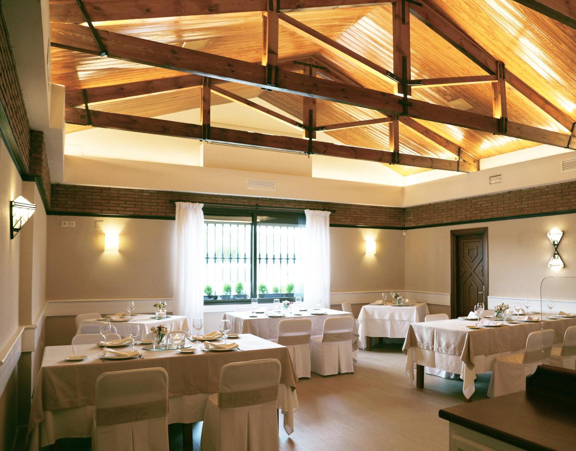 Hotel Juleca Las Infantas ภายนอก รูปภาพ