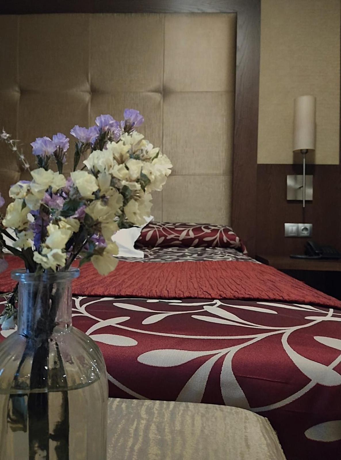 Hotel Juleca Las Infantas ภายนอก รูปภาพ