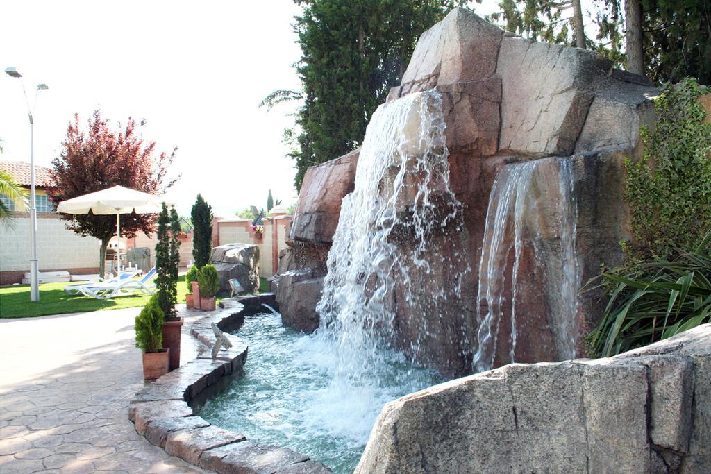 Hotel Juleca Las Infantas ภายนอก รูปภาพ