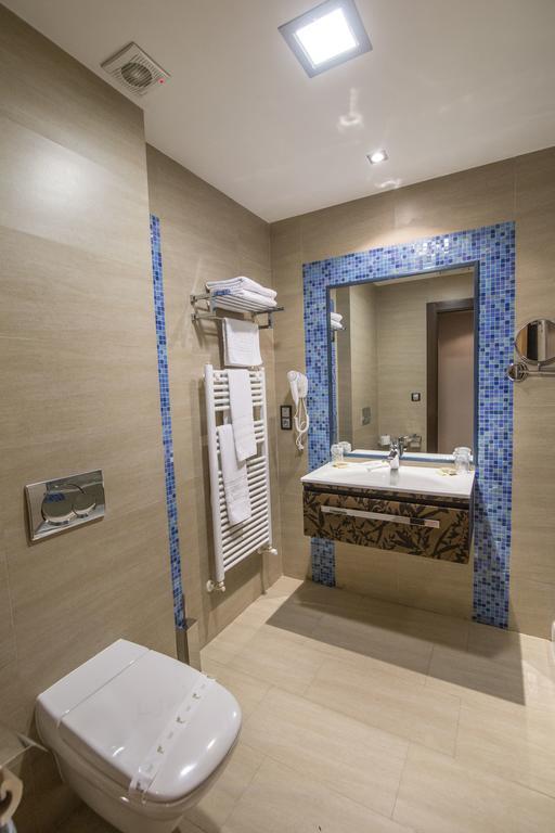 Hotel Juleca Las Infantas ภายนอก รูปภาพ