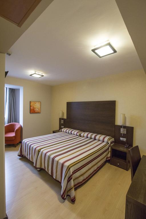 Hotel Juleca Las Infantas ภายนอก รูปภาพ